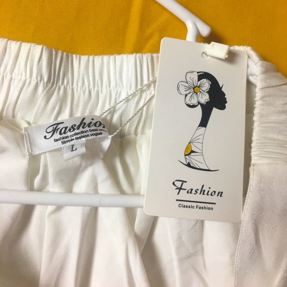 White jogger like pants - Picture 6 of 8